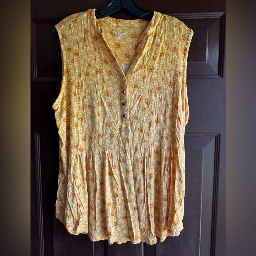 Kim Rogers Yellow Sleeveless Top Size Large